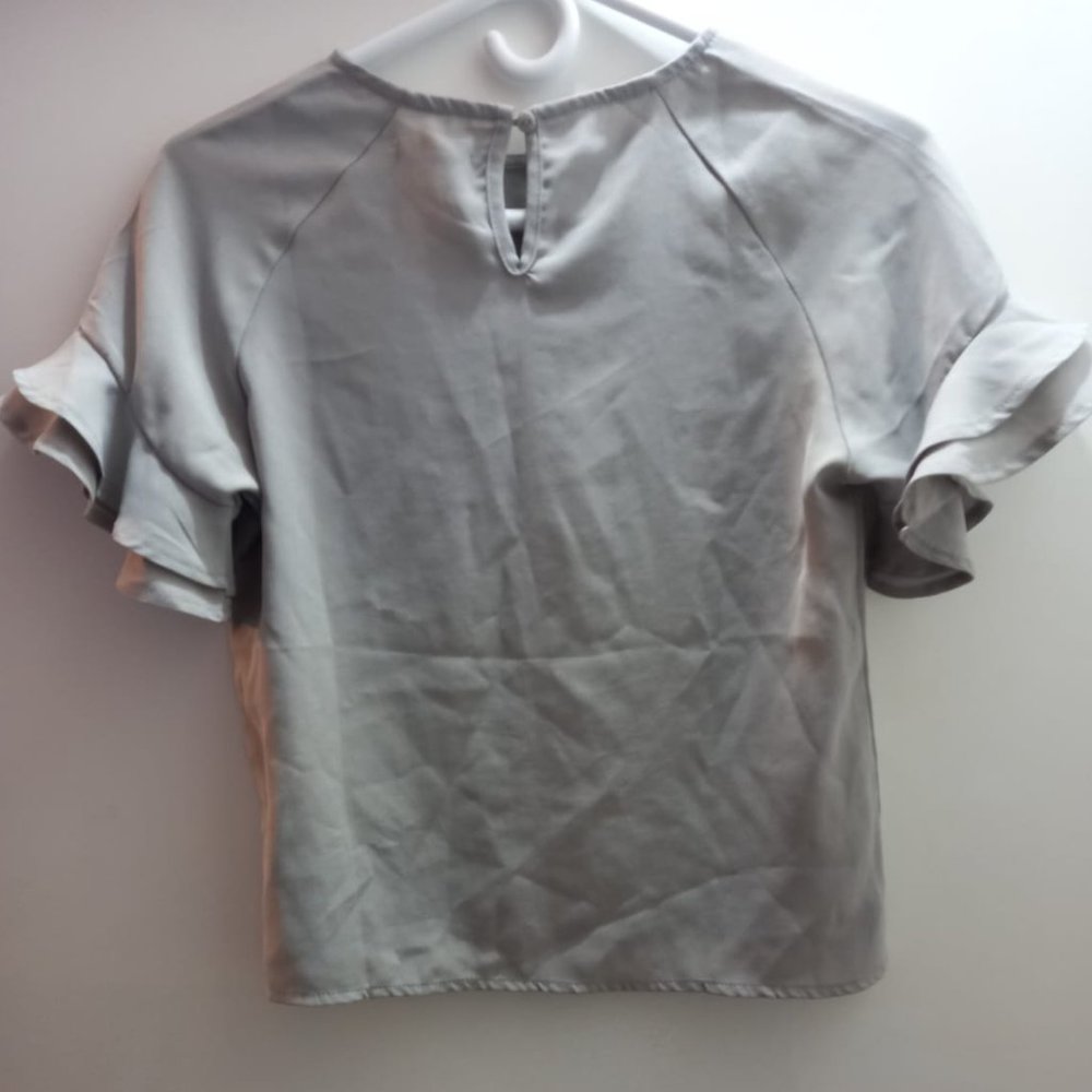 Grey Blouse - Picture 2 of 3